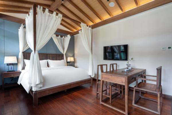 Deluxe Double Room with Bath