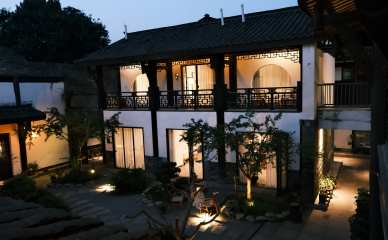 Gallery 5