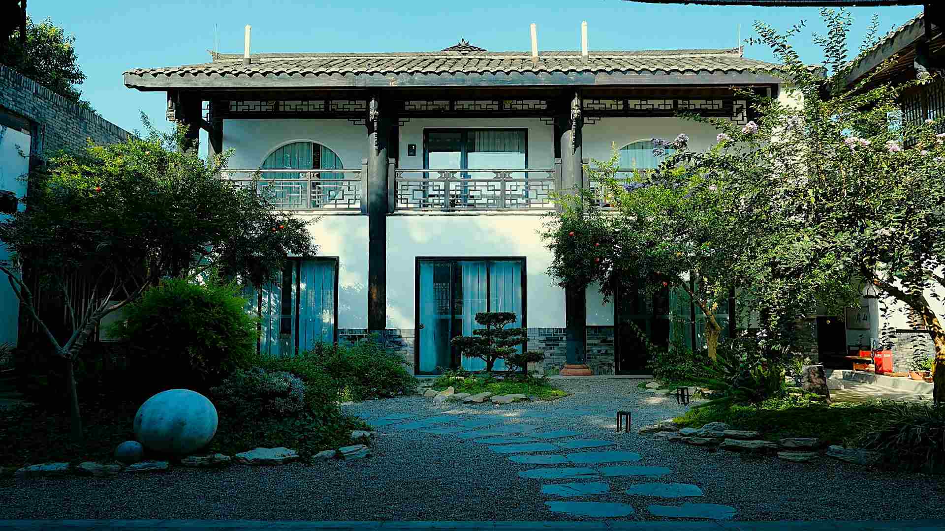 The Harmony Courtyard & Mount Emei Serene Residence Hot Spring Boutique Hotel Mountain