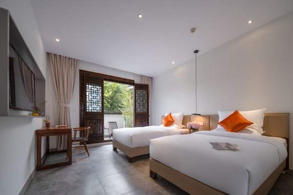 Double/Twin Room with Private External Bathroom