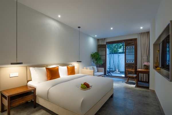 Queen Suite