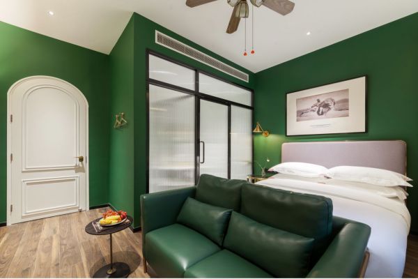 King Room Garden View